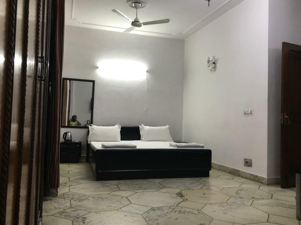 Tatvamasi Homestay Új-Delhi Kültér fotó